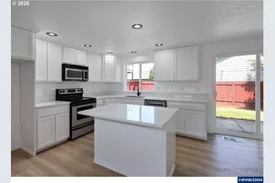 1041 Fabry Rd, Salem, OR 97306 - Photo 4