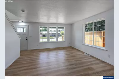 1041 Fabry Rd, Salem, OR 97306 - Photo 2