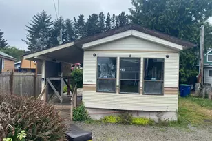 231 SE Neptune Ave, Lincoln City, OR 97367 - Photo 2