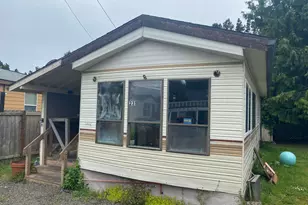 231 SE Neptune Ave, Lincoln City, OR 97367 - Photo 1