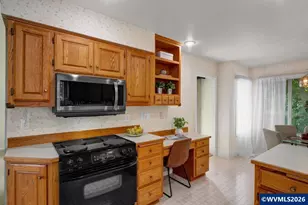 950 Ridgepoint Dr NE, Keizer, OR 97303 - Photo 18