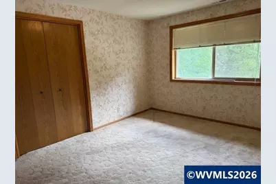 1344 Regency Dr, Eugene, OR 97401 - Photo 16
