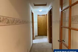 1344 Regency Dr, Eugene, OR 97401 - Photo 28