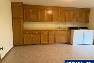 1344 Regency Dr, Eugene, OR 97401 - Photo 36