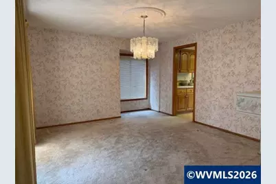 1344 Regency Dr, Eugene, OR 97401 - Photo 10