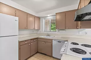 2120 NW Kings Bl, Corvallis, OR 97330 - Photo 14