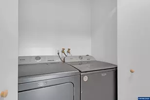 2010 E 1st Av, Albany, OR 97321 - Photo 36