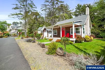2704 SW Beach Av, Lincoln City, OR 97367 - Photo 2