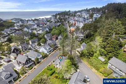 2704 SW Beach Av, Lincoln City, OR 97367 - Photo 32