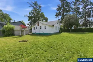 1135 6th St NW, Salem, OR 97304 - Photo 2