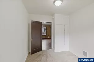 1135 6th St NW, Salem, OR 97304 - Photo 18
