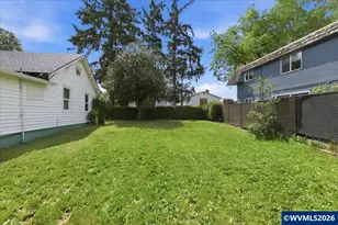 1135 6th St NW, Salem, OR 97304 - Photo 30