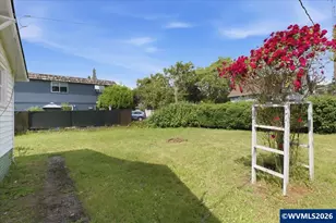 1135 6th St NW, Salem, OR 97304 - Photo 32