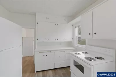 1135 6th St NW, Salem, OR 97304 - Photo 10