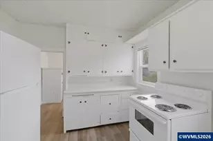 1135 6th St NW, Salem, OR 97304 - Photo 10