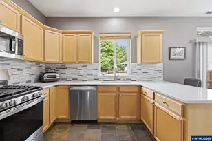 497 Cameron St, Albany, OR 97322 - Photo 2