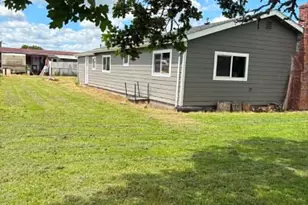 425 Boatlanding St, Independence, OR 97351 - Photo 16