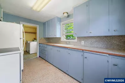744 NW 17th St, Corvallis, OR 97330 - Photo 6