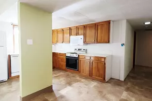 1843 Lexington Cir SE, Salem, OR 97306 - Photo 4