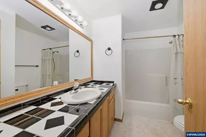 1077 S 10th St, Lebanon, OR 97355 - Photo 18