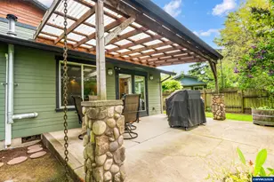 2266 Ironwood St, Eugene, OR 97401 - Photo 16