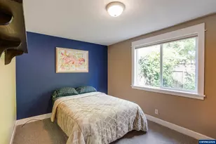 2266 Ironwood St, Eugene, OR 97401 - Photo 44