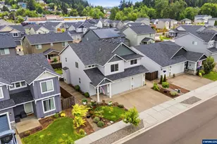 860 Maple St, Brownsville, OR 97327 - Photo 36