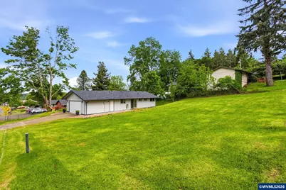 745 SW Barber Av, Willamina, OR 97396 - Photo 2
