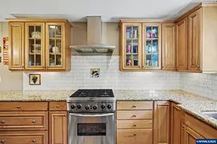695 Snow White Way SE, Salem, OR 97302 - Photo 16