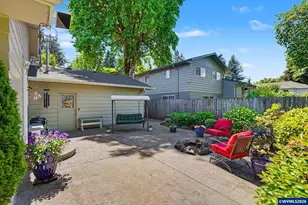 695 Snow White Way SE, Salem, OR 97302 - Photo 32
