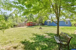 425 SE Alexander Ave, Corvallis, OR 97333 - Photo 30