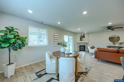 1487 Austin Av, Woodburn, OR 97071 - Photo 12