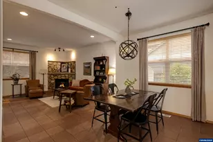 1450 NE Kerry Ct, McMinnville, OR 97128 - Photo 6