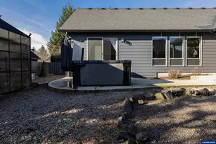 612 N 6th St, Carlton, OR 97111 - Photo 24