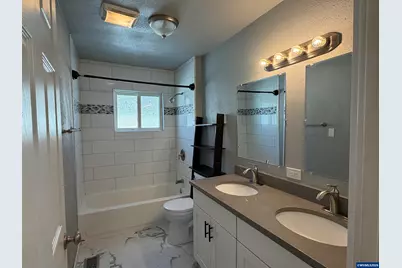 1285 30th Av NE, Salem, OR 97301 - Photo 6