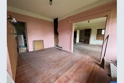 240 SE Davis St, McMinnville, OR 97128 - Photo 8