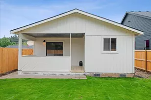 411 S 1st St, Silverton, OR 97381 - Photo 18