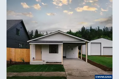 411 S 1st St, Silverton, OR 97381 - Photo 1