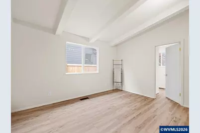 411 S 1st St, Silverton, OR 97381 - Photo 10