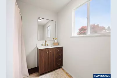 411 S 1st St, Silverton, OR 97381 - Photo 12