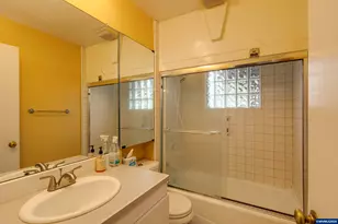540 NW 9th St, McMinnville, OR 97128 - Photo 10
