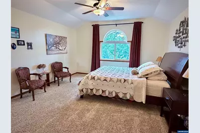565 Shelokum Dr, Silverton, OR 93781 - Photo 18