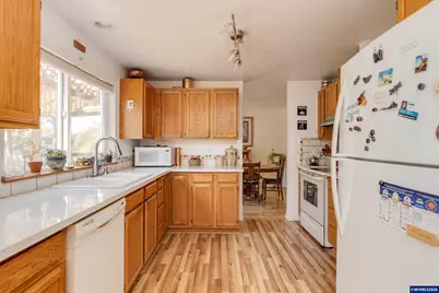 515 SE Palmer Ln, Dayton, OR 97114 - Photo 8