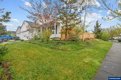 2443 SW Taylor Dr, McMinnville, OR 97128 - Photo 8