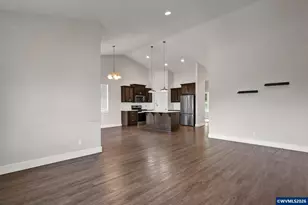 2005 Davis Rd S, Salem, OR 97306 - Photo 16