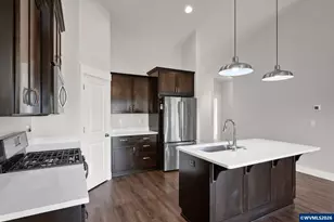 2005 Davis Rd S, Salem, OR 97306 - Photo 8
