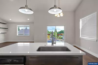 2005 Davis Rd S, Salem, OR 97306 - Photo 10