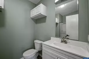 334 SE Hazel St, Mill City, OR 97360 - Photo 22