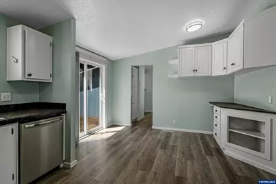 334 SE Hazel St, Mill City, OR 97360 - Photo 14