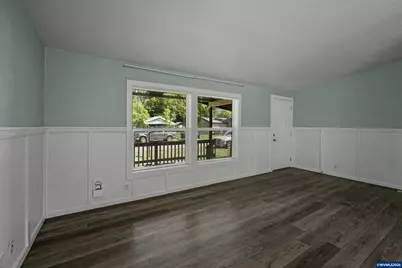 334 SE Hazel St, Mill City, OR 97360 - Photo 8